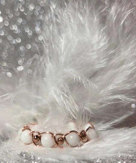 bague or rose perle de lait maternel