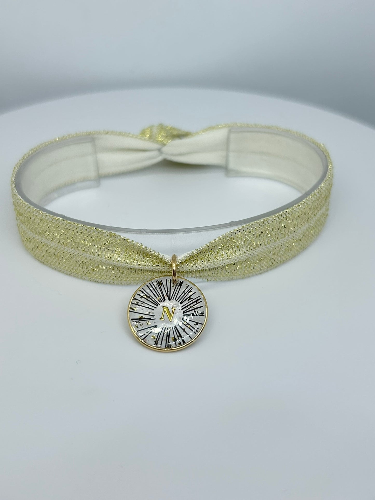 Bracelet ruban médaillon crin de cheval - Nox