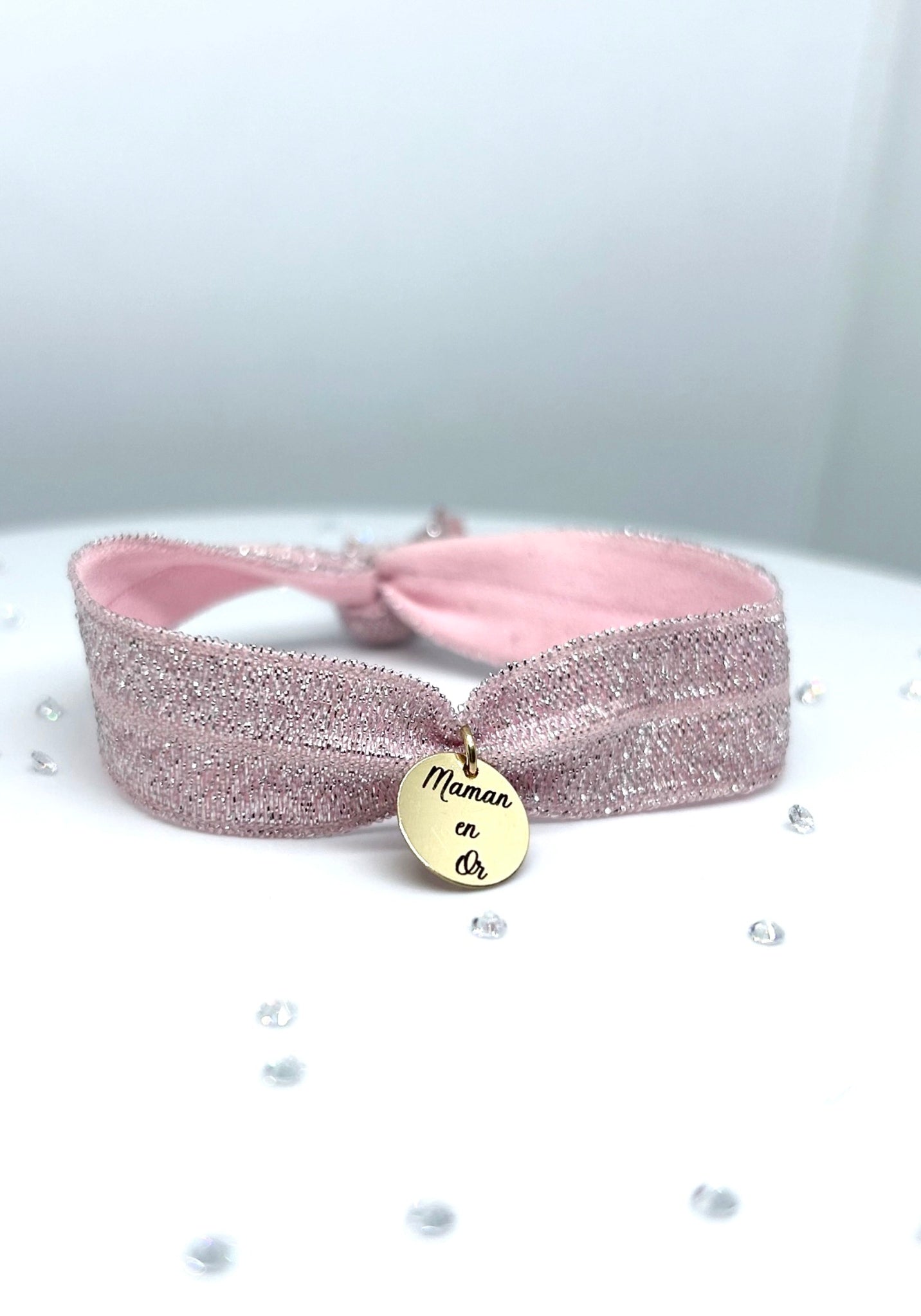 Bracelet ruban médaillon gravé