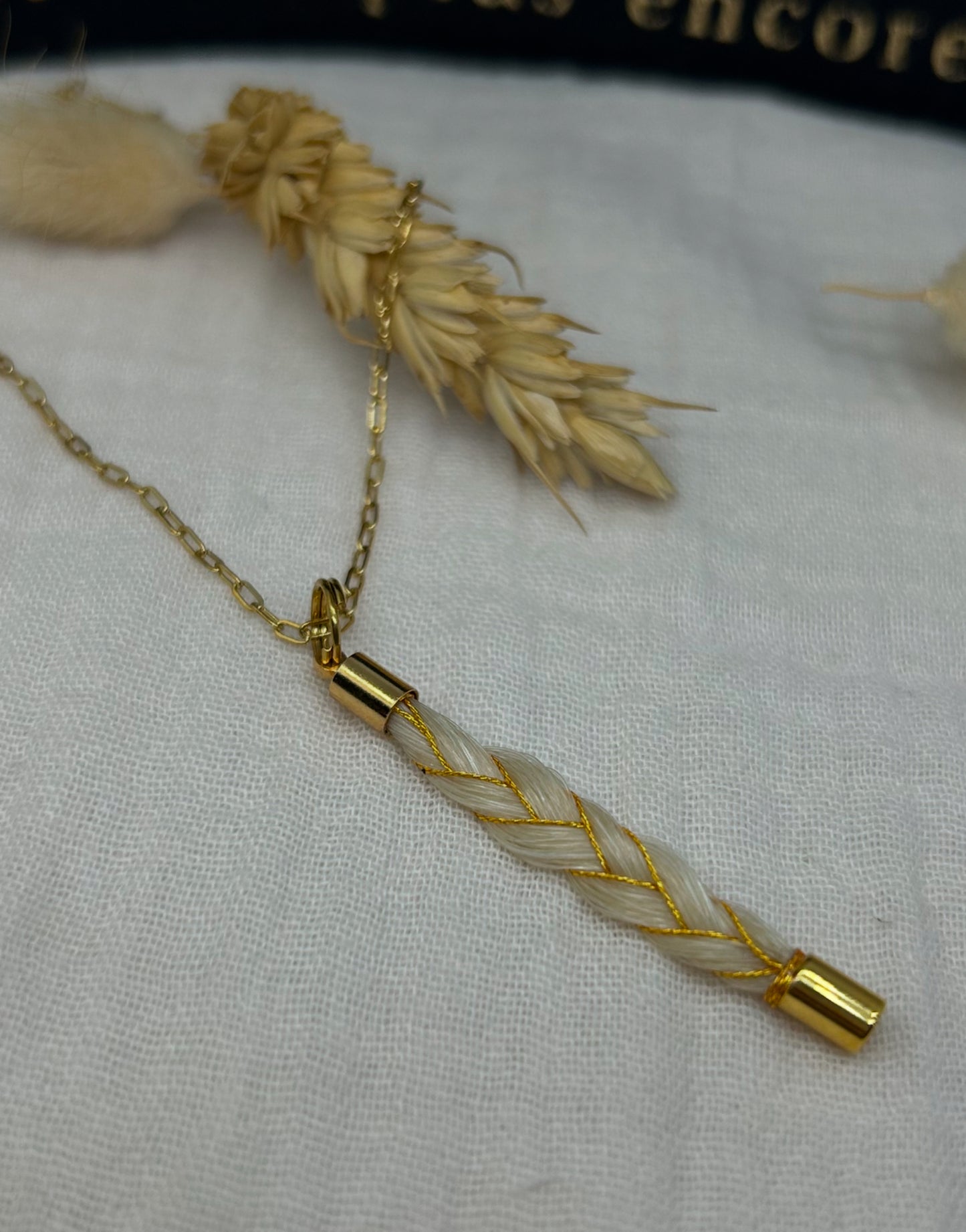 pendentif en crin de cheval acier inoxydable