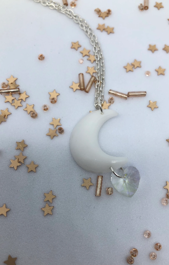 Pendentif Lune de lait