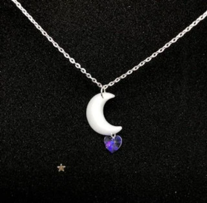 Pendentif Lune de lait