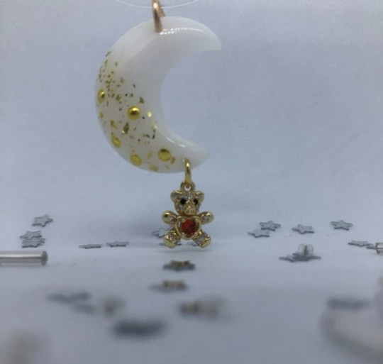 Pendentif Lune de lait